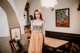 Vorschau: Mieder Linda Vorschau: Mieder Linda