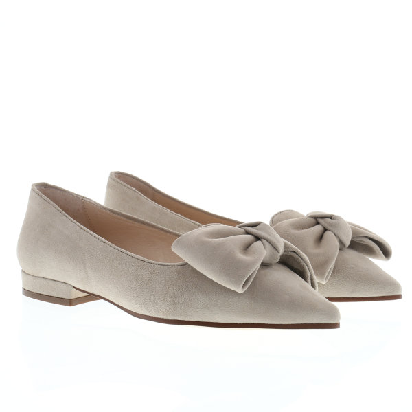 Spitze Ballerinas mit Schleife